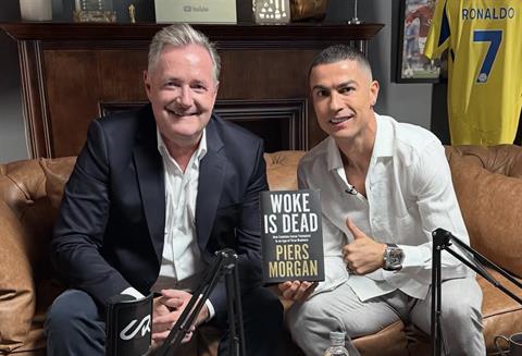 Ronaldo gây phân tâm với chiếc đồng hồ 1,1 triệu bảng